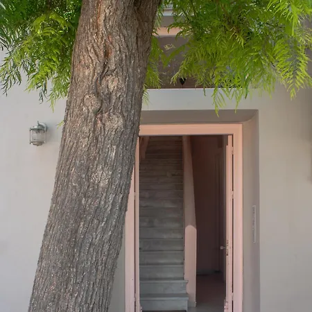 Nina's Apartment Lixouri